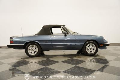 1988 Alfa Romeo Spider Veloce