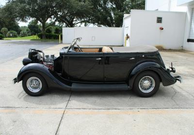 1935 Ford PHAETON