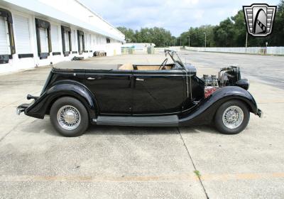 1935 Ford PHAETON