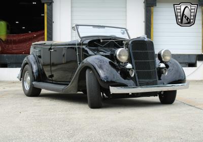 1935 Ford PHAETON