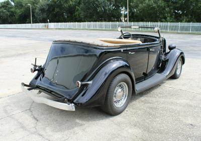 1935 Ford PHAETON