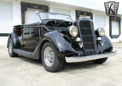 1935 Ford PHAETON