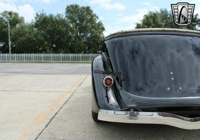 1935 Ford PHAETON