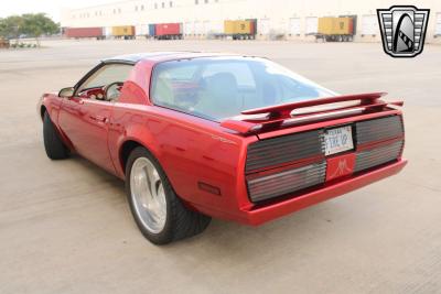 1983 Pontiac Firebird