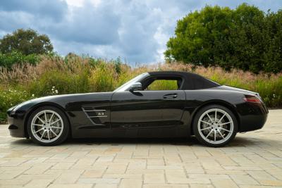 2011 Mercedes - Benz SLS AMG Roadster