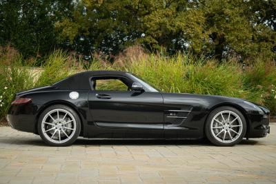 2011 Mercedes - Benz SLS AMG Roadster