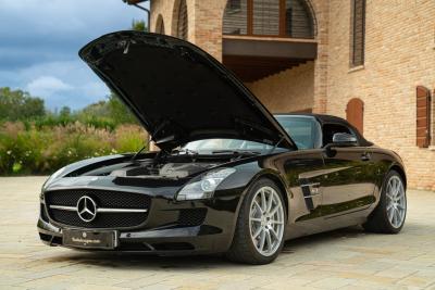 2011 Mercedes - Benz SLS AMG Roadster