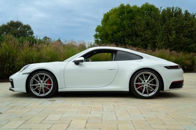 2019 Porsche 992 (911) CARRERA S