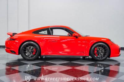 2018 Porsche 911 Carrera GTS