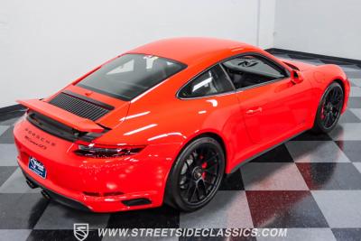 2018 Porsche 911 Carrera GTS