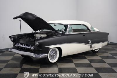 1953 Ford Crestline Victoria