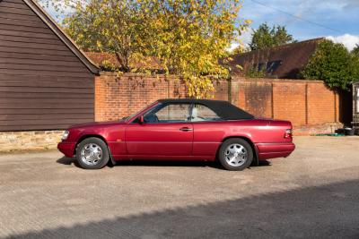 1994 Mercedes - Benz E220 Cabriolet