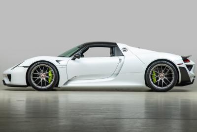 2015 Porsche 918 Spyder