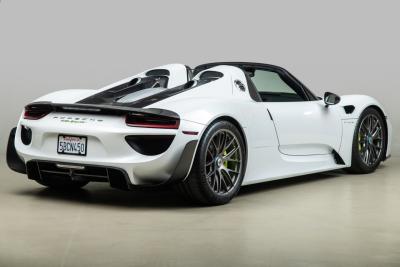 2015 Porsche 918 Spyder