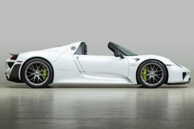 2015 Porsche 918 Spyder