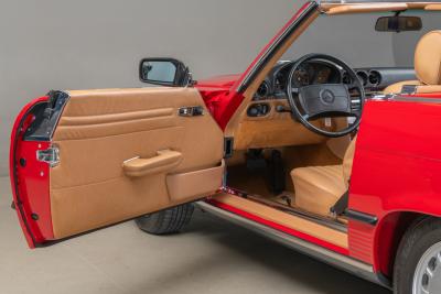 1989 Mercedes - Benz 560SL