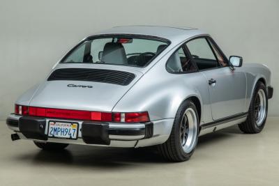 1988 Porsche 911 Carrera 