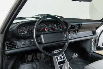 1988 Porsche 911 Carrera 