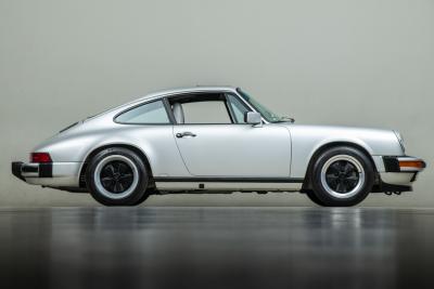 1988 Porsche 911 Carrera 