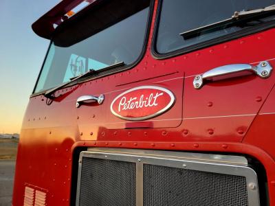 1980 Peterbilt Transporter