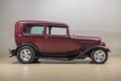 1932 Ford 2-Door Sedan