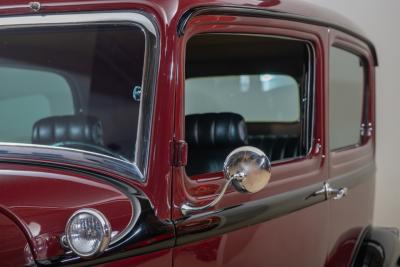 1932 Ford 2-Door Sedan