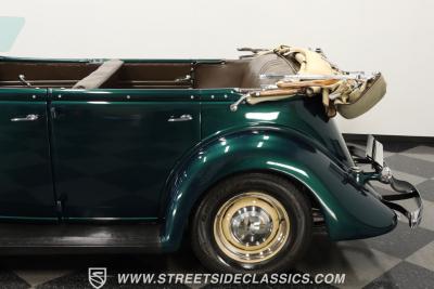 1935 Ford Model 48 Phaeton