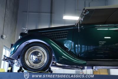 1935 Ford Model 48 Phaeton