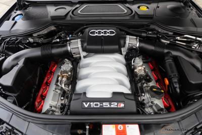 2007 Audi S8 5.2 V10