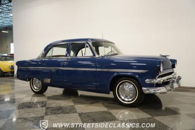 1954 Ford Crestline