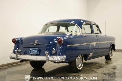 1954 Ford Crestline