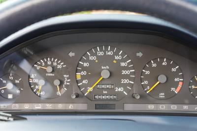 1991 Mercedes - Benz SL 300 &ldquo;116.000 kilometers&rdquo;