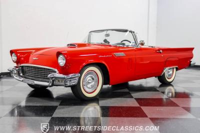 1957 Ford Thunderbird