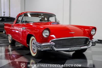 1957 Ford Thunderbird