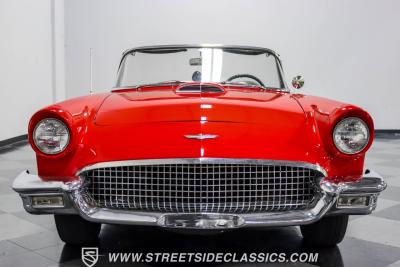 1957 Ford Thunderbird