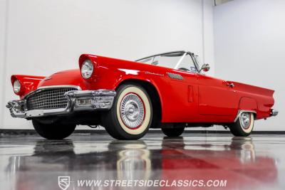 1957 Ford Thunderbird