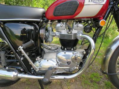 Triumph TR6P TROPHY