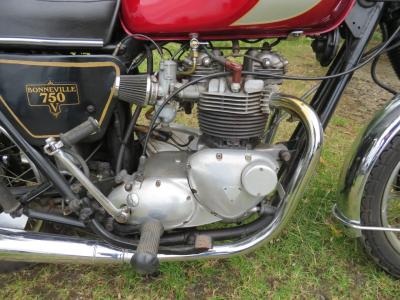 Triumph T140V BONNEVILLE