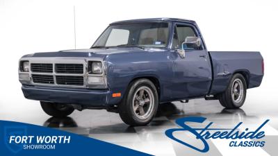 1989 Dodge D150 Hemi Restomod