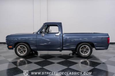 1989 Dodge D150 Hemi Restomod