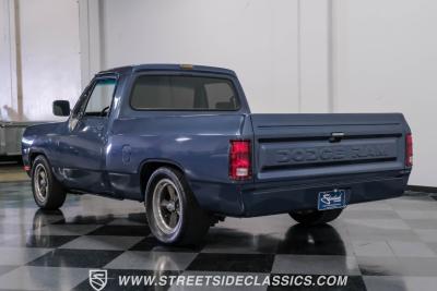 1989 Dodge D150 Hemi Restomod