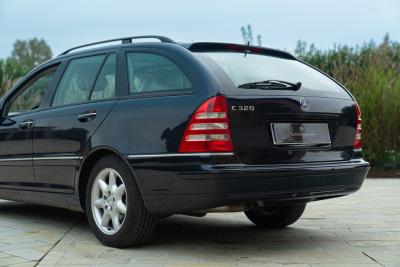 2001 Mercedes - Benz C 320