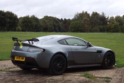 2017 Aston Martin VANTAGE AMR