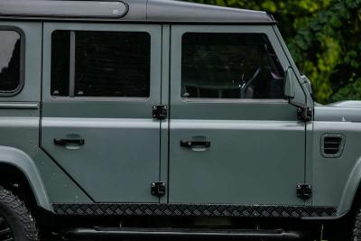 2011 Land Rover DEFENDER 110 V8