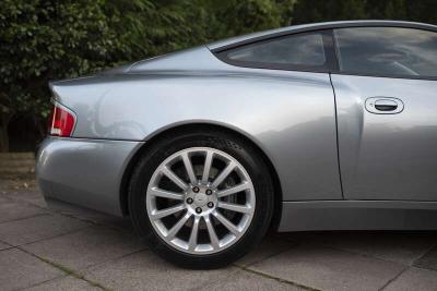 2003 Aston Martin V12 VANQUISH