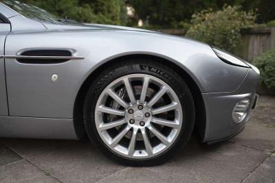 2003 Aston Martin V12 VANQUISH