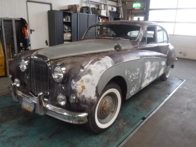 1957 Jaguar MK8 to restore