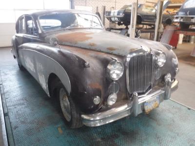 1957 Jaguar MK8 to restore