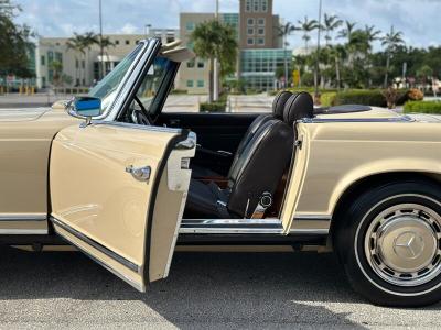 1968 Mercedes - Benz 280SL