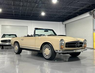 1968 Mercedes - Benz 280SL